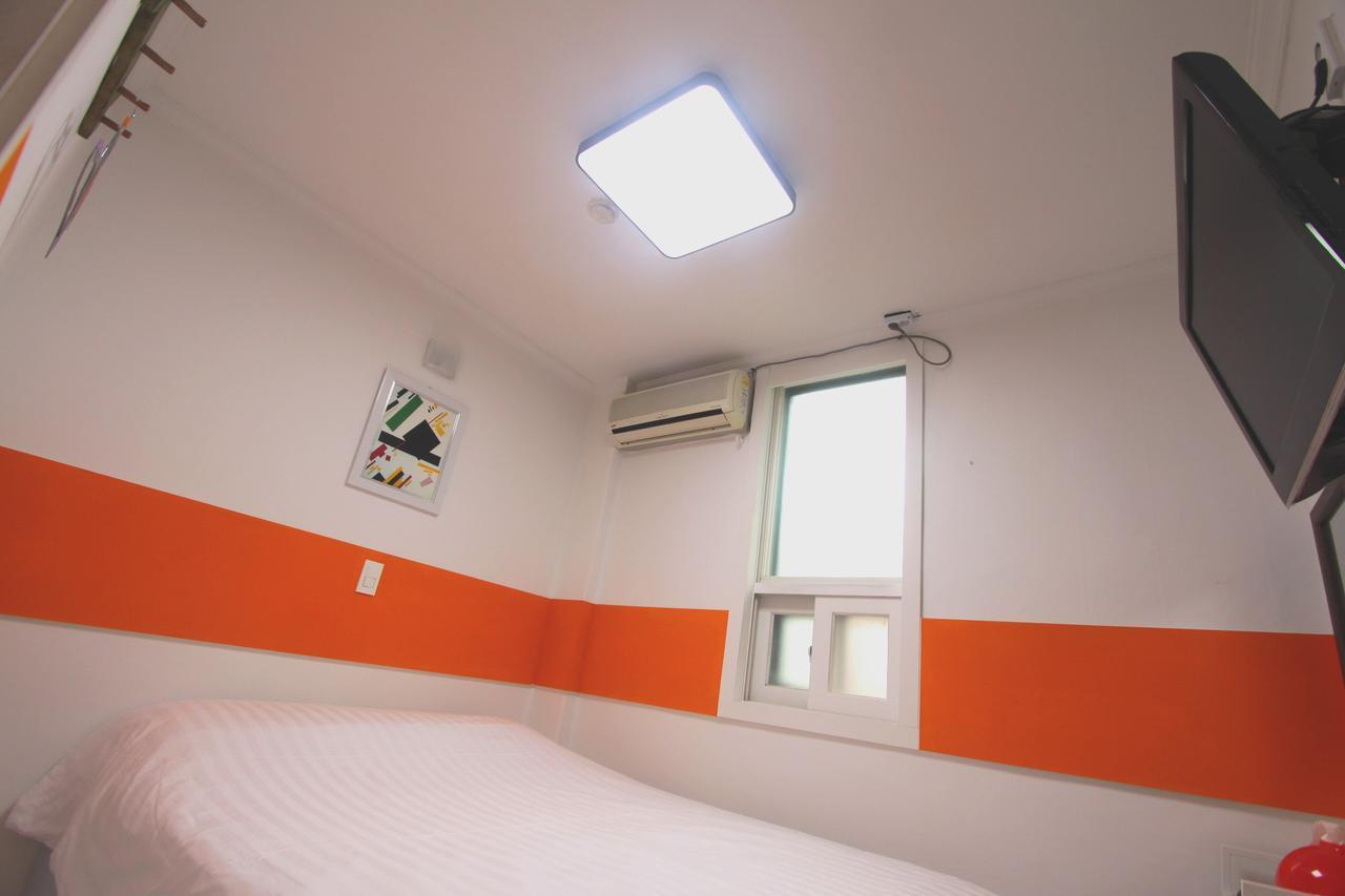 Hostel Ruman Stay Seoul Exterior photo